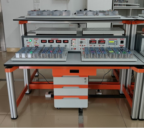 電工電子技術(shù)綜合應(yīng)用創(chuàng)新實(shí)訓(xùn)考核裝置